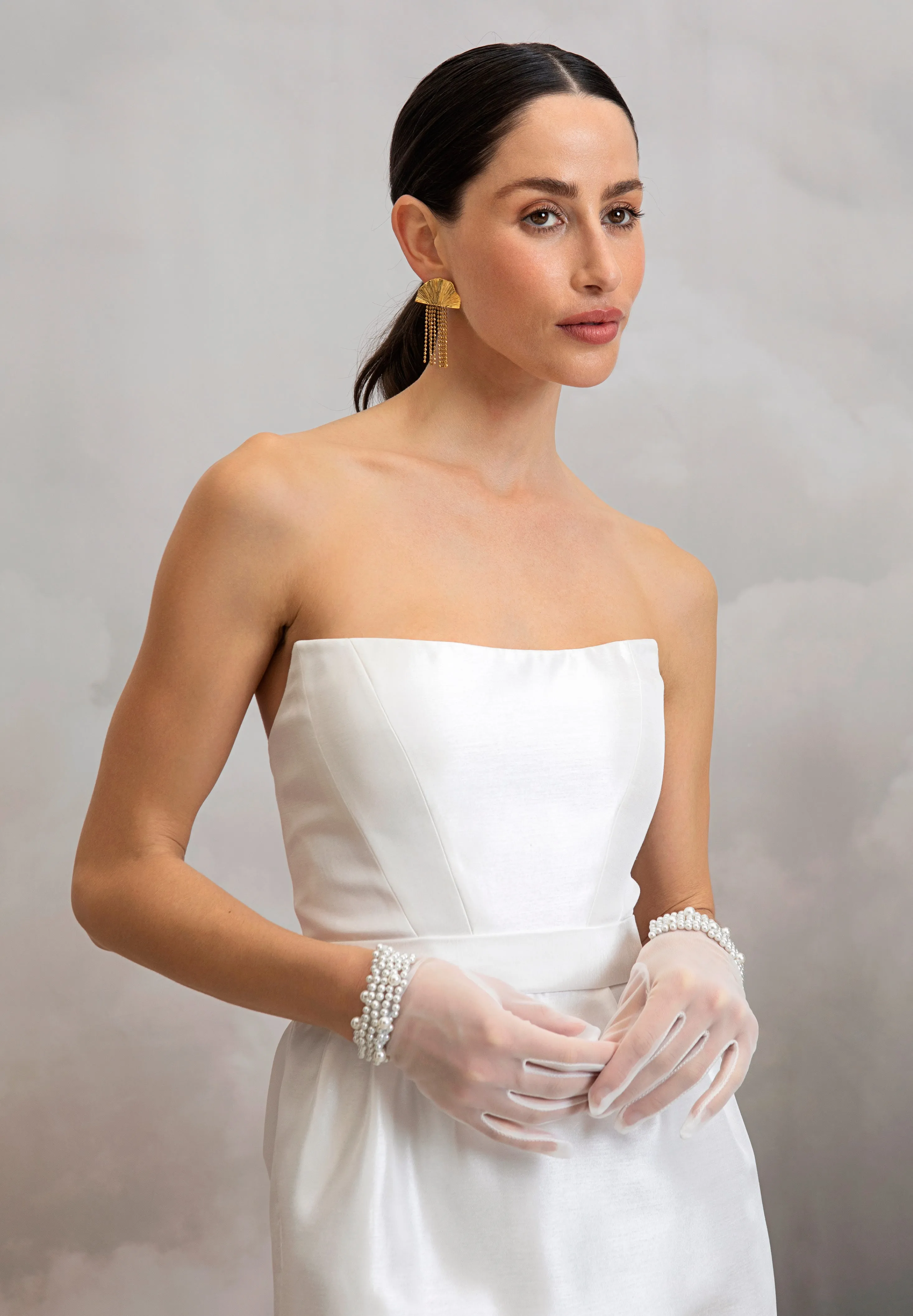 Astoria Pearl Gloves