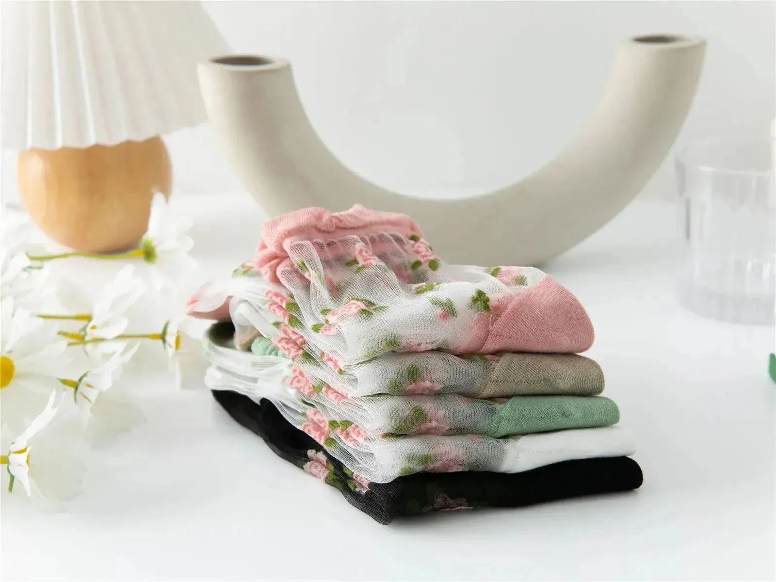 Delicate Vintage Floral Lace Ruffle Socks with Crystal Silk for Women and Girls – Kawaii Harajuku Style Crew Socks
