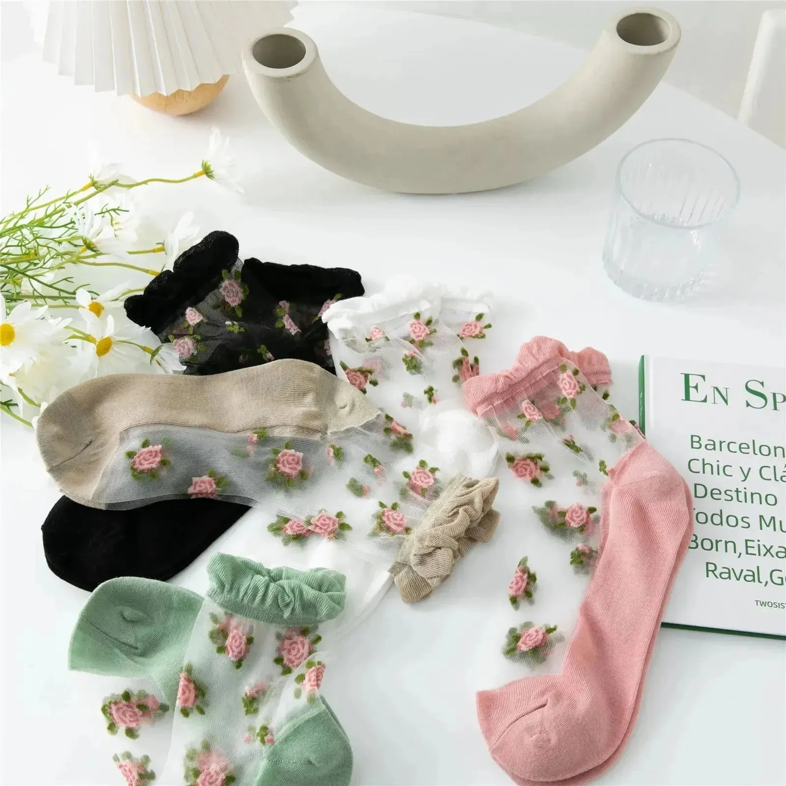 Delicate Vintage Floral Lace Ruffle Socks with Crystal Silk for Women and Girls – Kawaii Harajuku Style Crew Socks